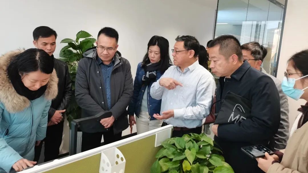 廣西建筑裝飾協(xié)會及河北省建筑裝飾業(yè)協(xié)會領(lǐng)導(dǎo)到訪常宏集團考察調(diào)研